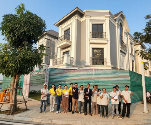 Tâm sự một ngày làm việc của team Hhome